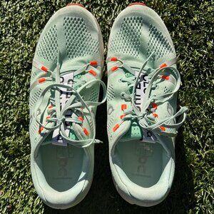 On Cloudsurfer sneakers